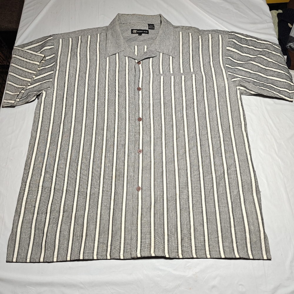 Monique men's short-sleeve button-down shirt with a vertical stripe pattern XXL